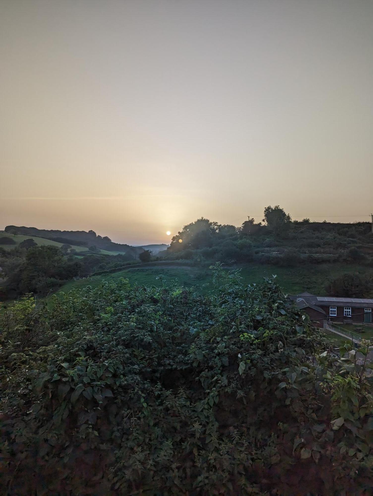 The Three Horseshoes Inn Bridport Esterno foto